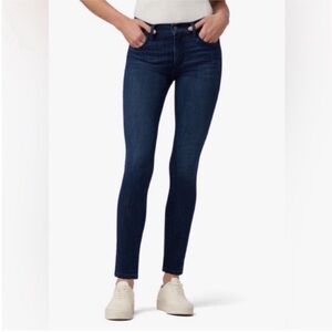 Joe's Jeans The Skinny 28